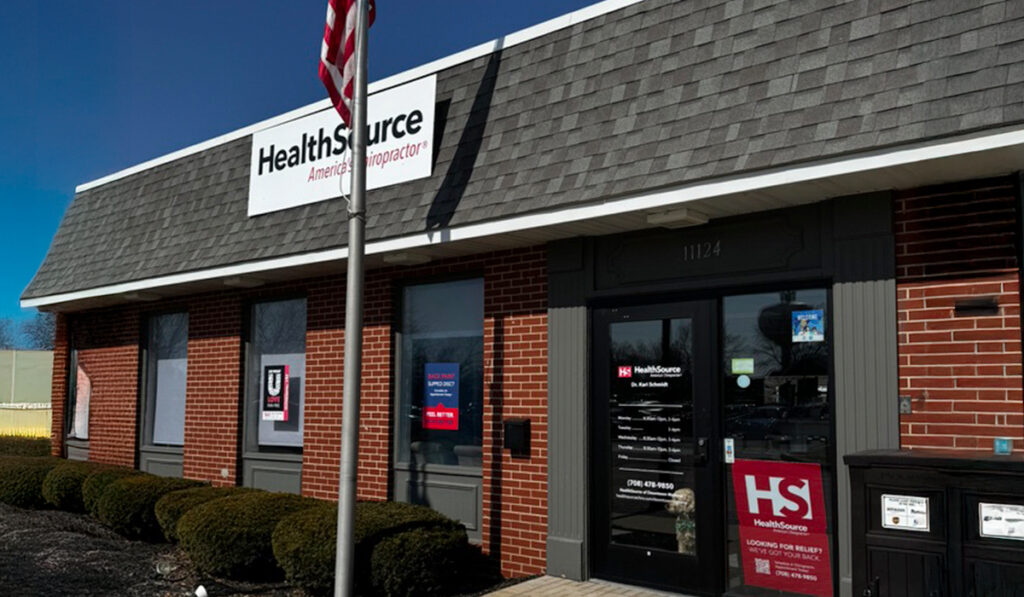 Exterior entrance at HealthSource of Downtown Mokena.