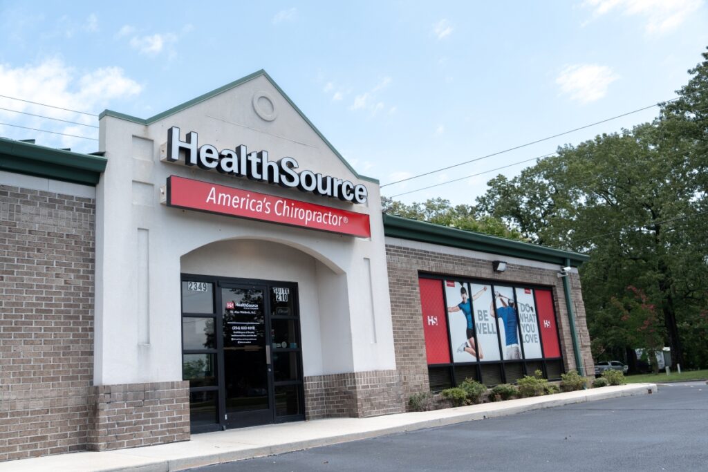Front entrance of HealthSource of Decatur.