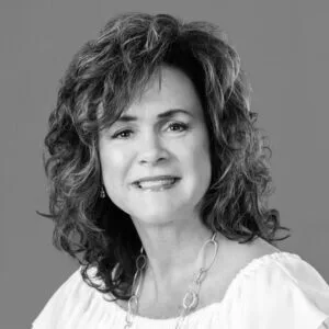 Lisa Tomshack, Executive Vice President & Treasurer