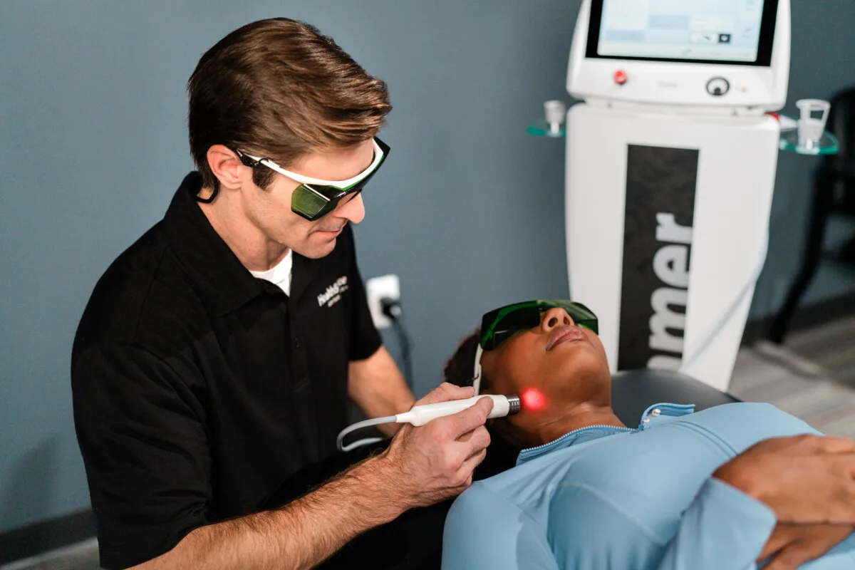 Laser Therapy for Pain vs. Traditional Treatments